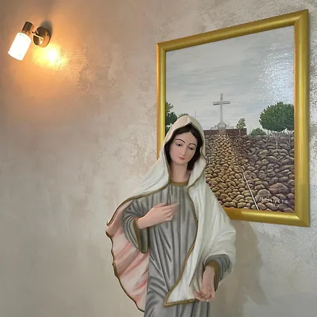 فندق مبيت وإفطار Sobe Klara