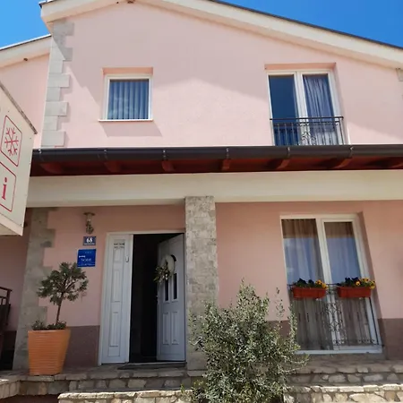 Bed & Breakfast Sobe Klara *